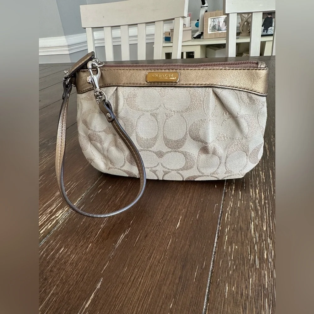Coach signature logo wrislet Jacquard fabric